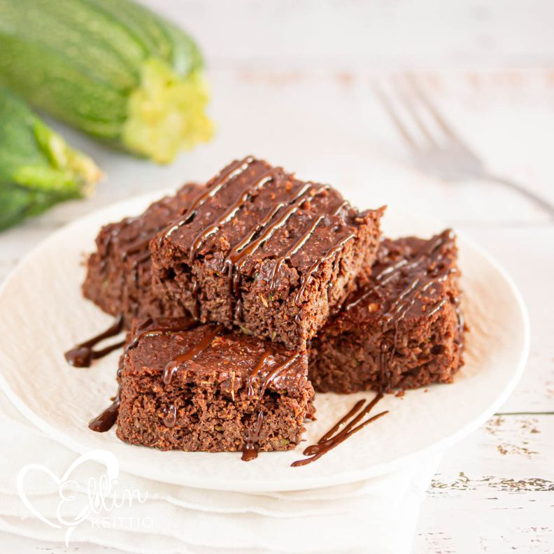 Ketot kesäkurpitsabrowniet