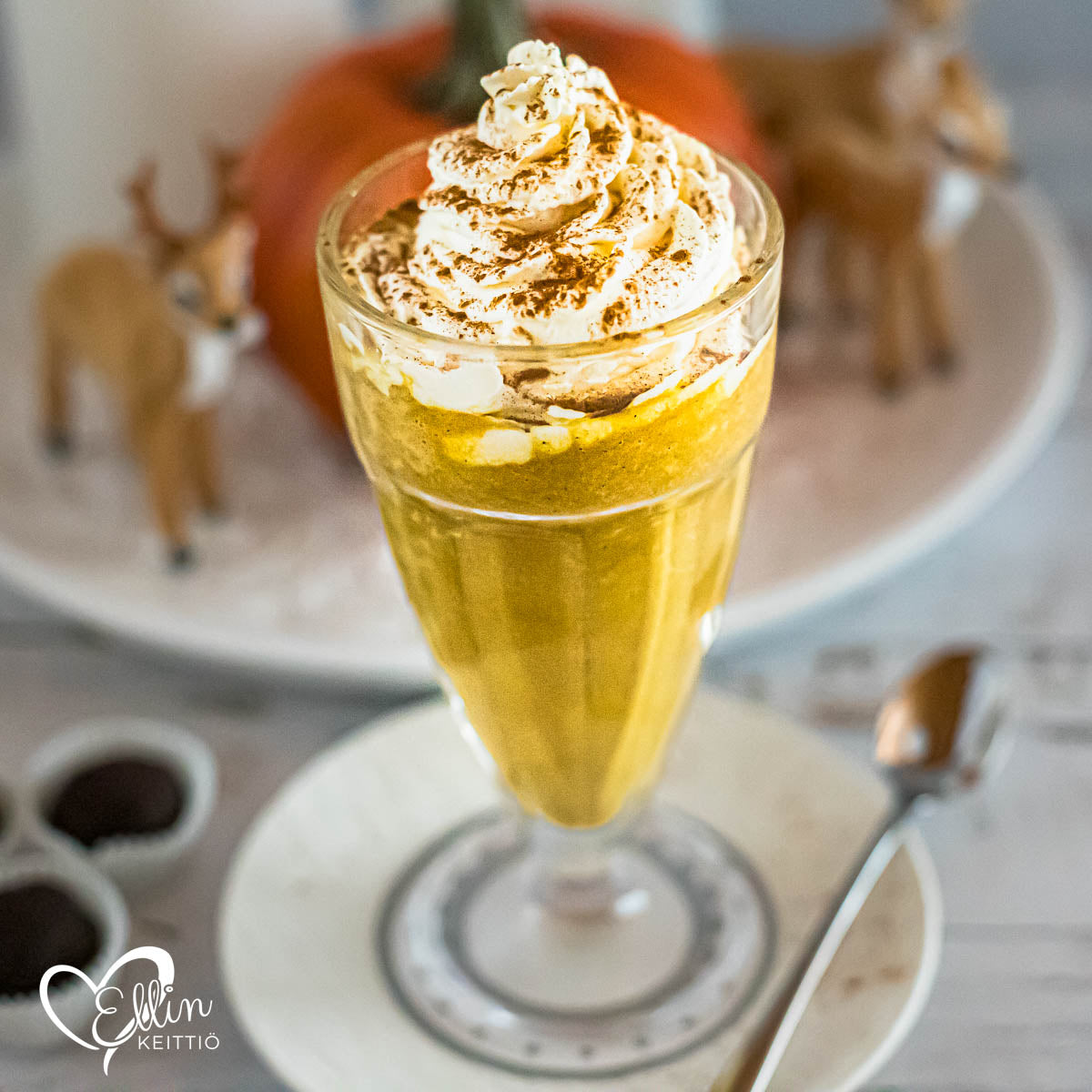 Keto Pumpkin Spice Latte